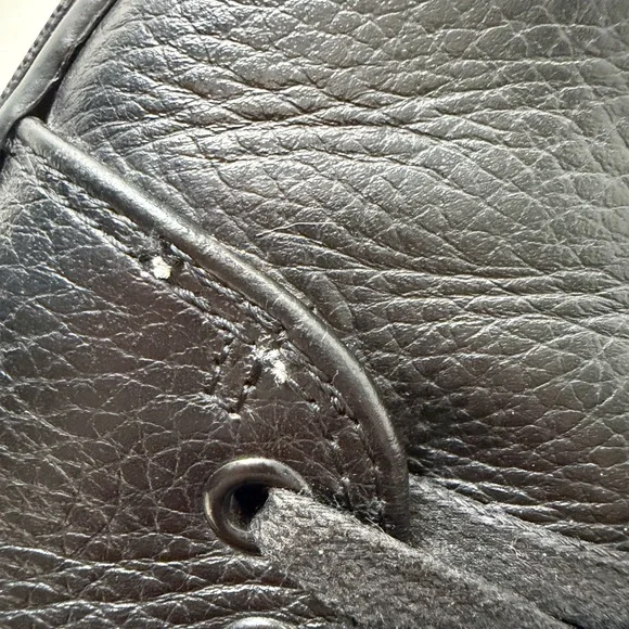 Gucci Black Leather Sneakers with Tiger Embroidery - Picture 14 of 14